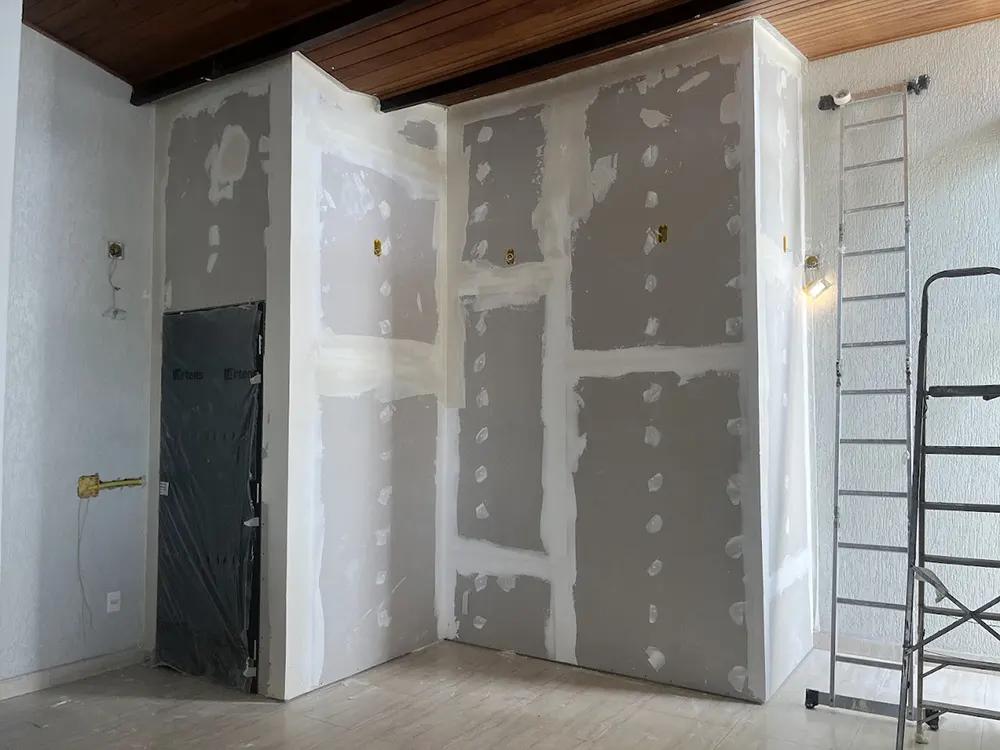 Reparo no teto de drywall, gesso acartonado