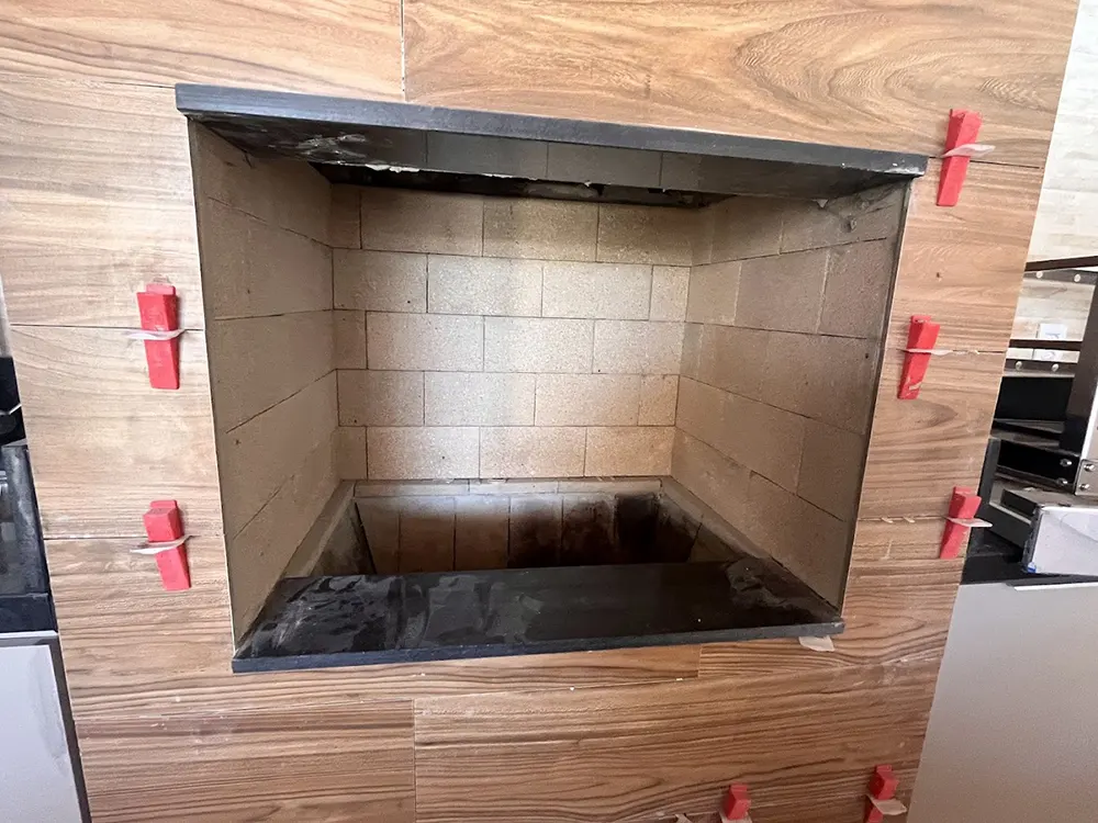 Pedreiro de acabamento, Reforma de churrasqueiras no Condomínio RK